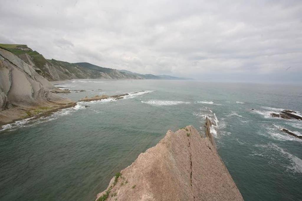 2 Habit, Sala, Terraza, Jardin, Parking Gratis Apartman Zumaia Kültér fotó