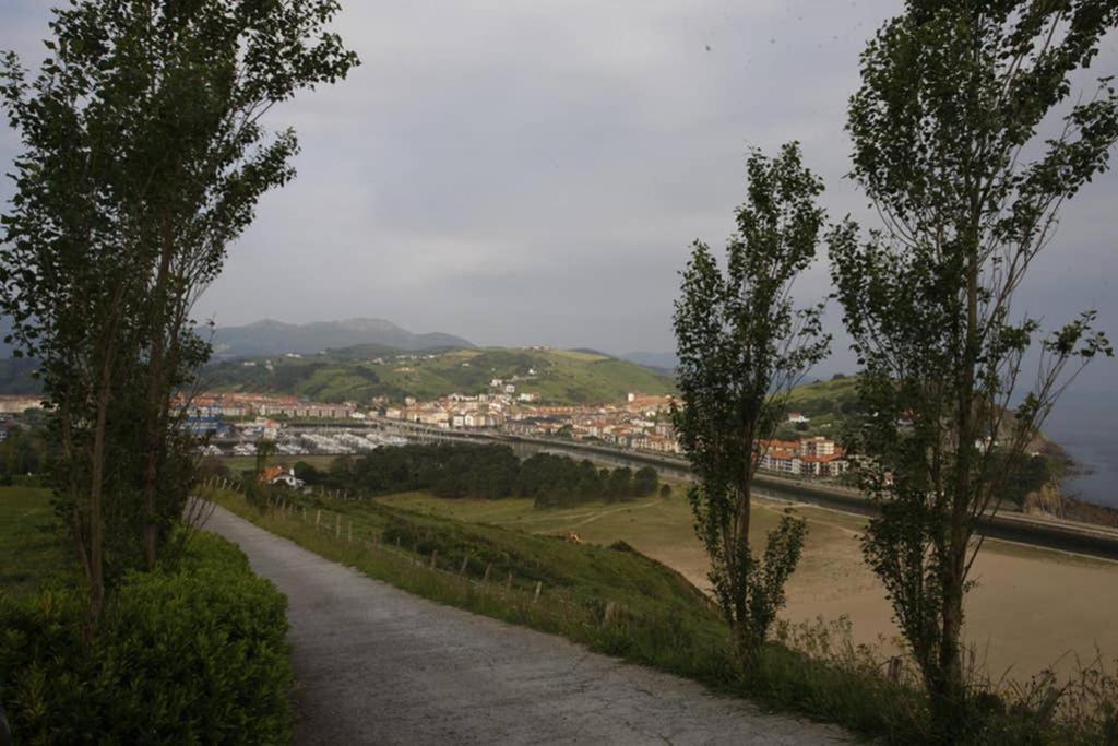 2 Habit, Sala, Terraza, Jardin, Parking Gratis Apartman Zumaia Kültér fotó