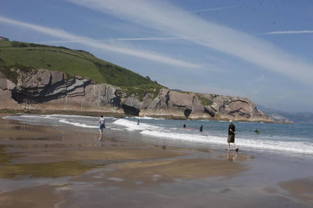 2 Habit, Sala, Terraza, Jardin, Parking Gratis Apartman Zumaia Kültér fotó