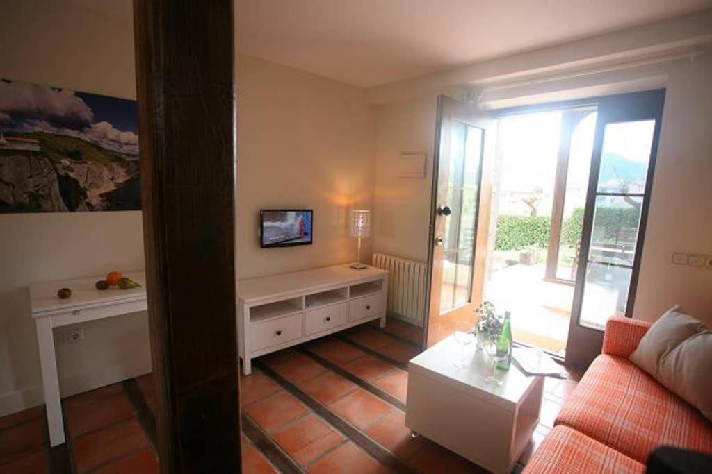 2 Habit, Sala, Terraza, Jardin, Parking Gratis Apartman Zumaia Kültér fotó